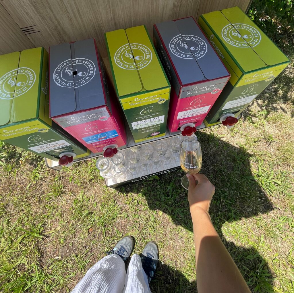 bar à vins à domicile avec des bag-in-box